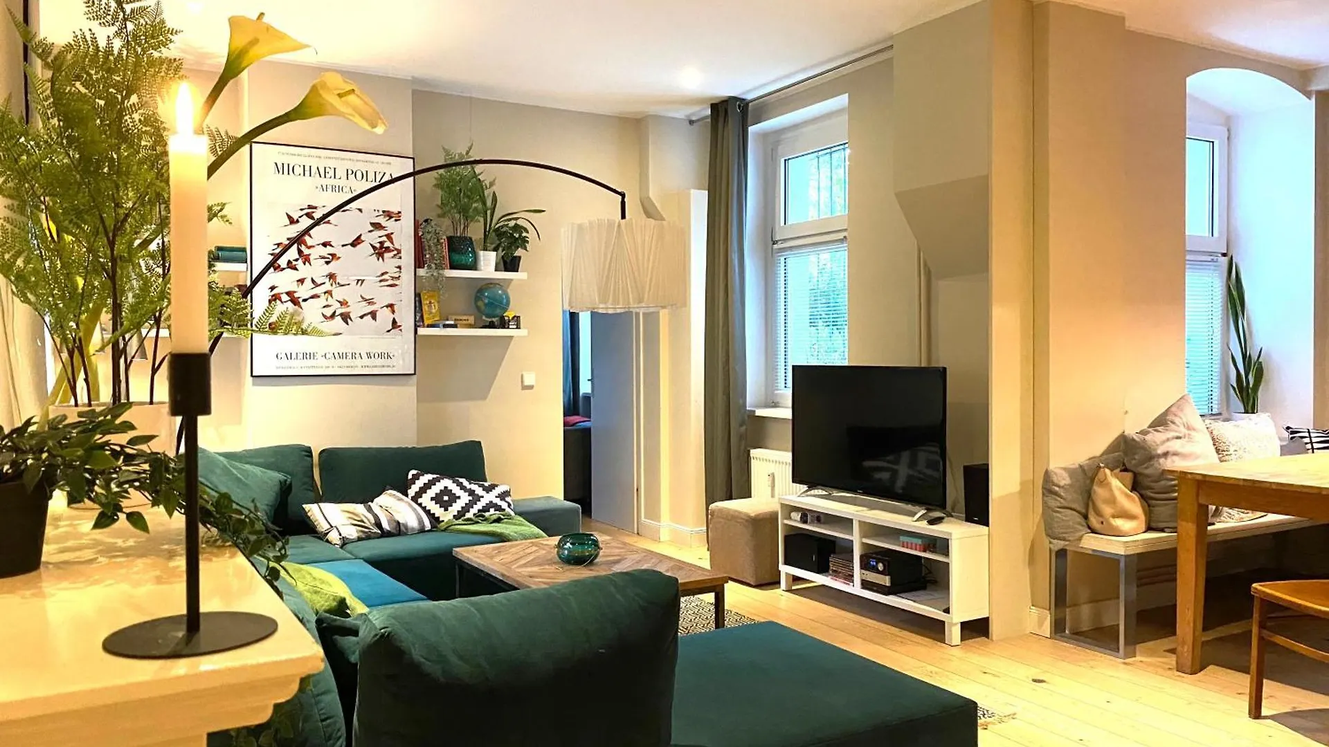 Berlin Style Apartments 0*,